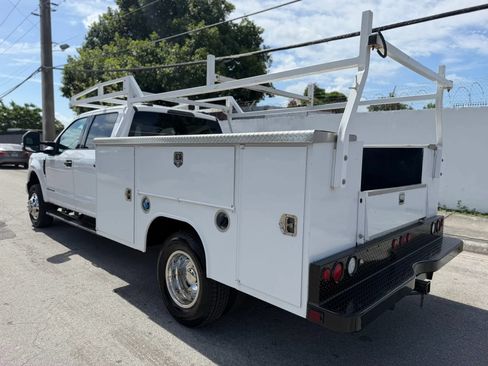 Used 2021 Ford F350 XLT AWD/4WD image 3