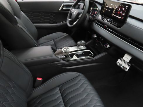 New 2026 Mitsubishi Outlander SEL FWD image 25