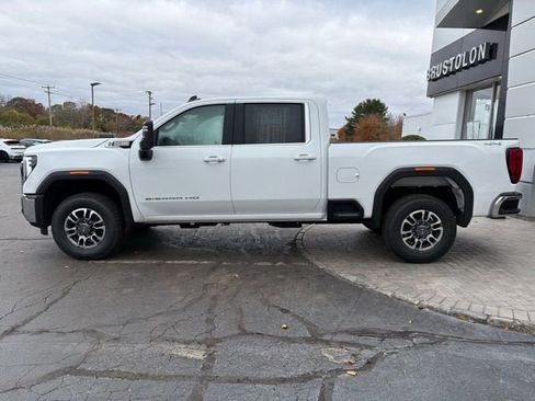 New 2026 GMC Sierra 2500 SLE w/ SLE Value Package; image 7