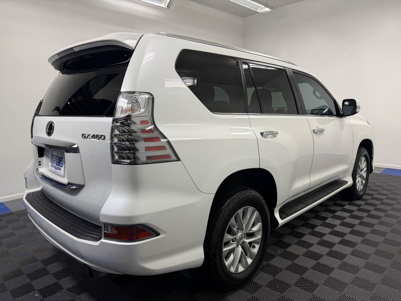 Used 2021 Lexus GX 460 Premium w/ Premium Plus Package AWD/4WD image 13