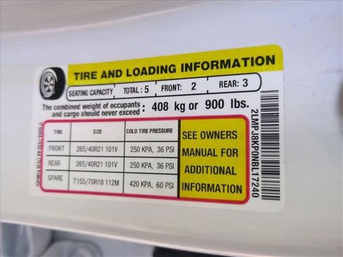 Used 2022 Lincoln Nautilus Reserve w/ Equipment Group 202A image 18