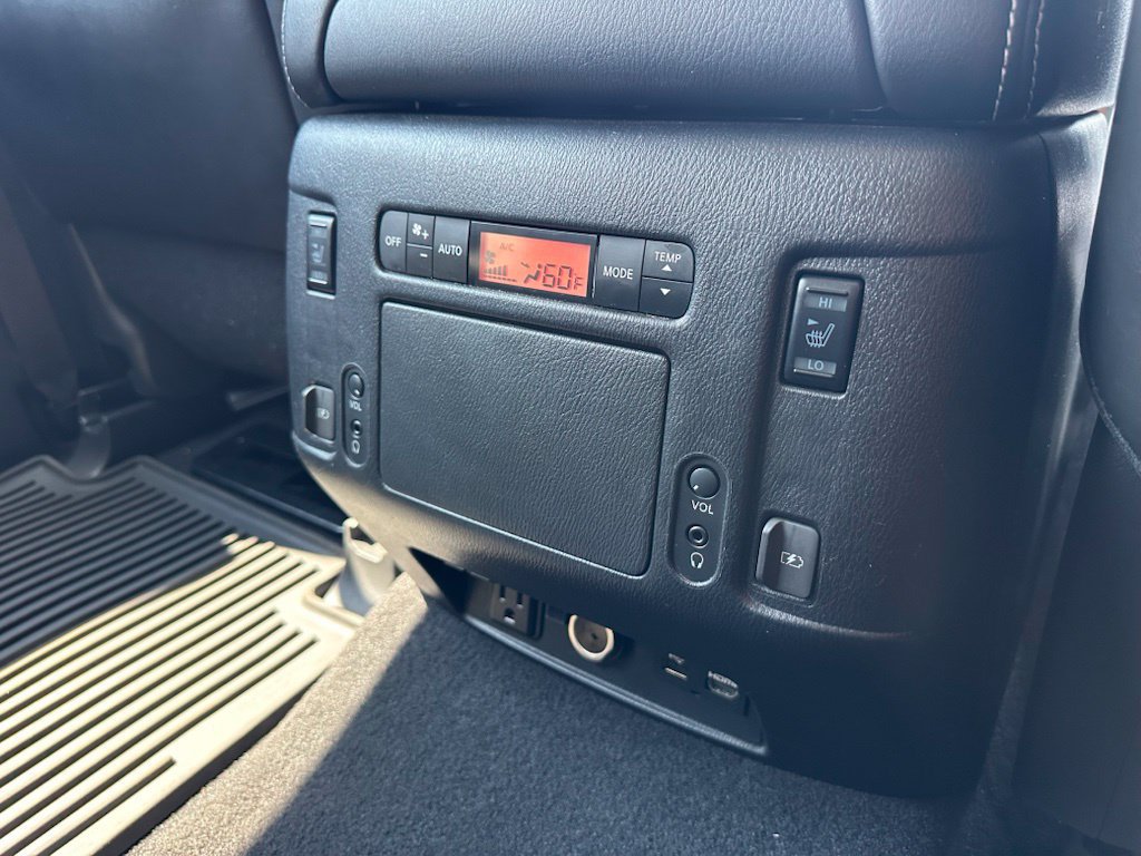 Used 2019 Nissan Armada Platinum w/ Captain's Chairs Package AWD/4WD image 45