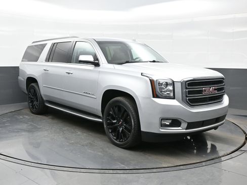 Used 2016 GMC Yukon XL SLT image 8
