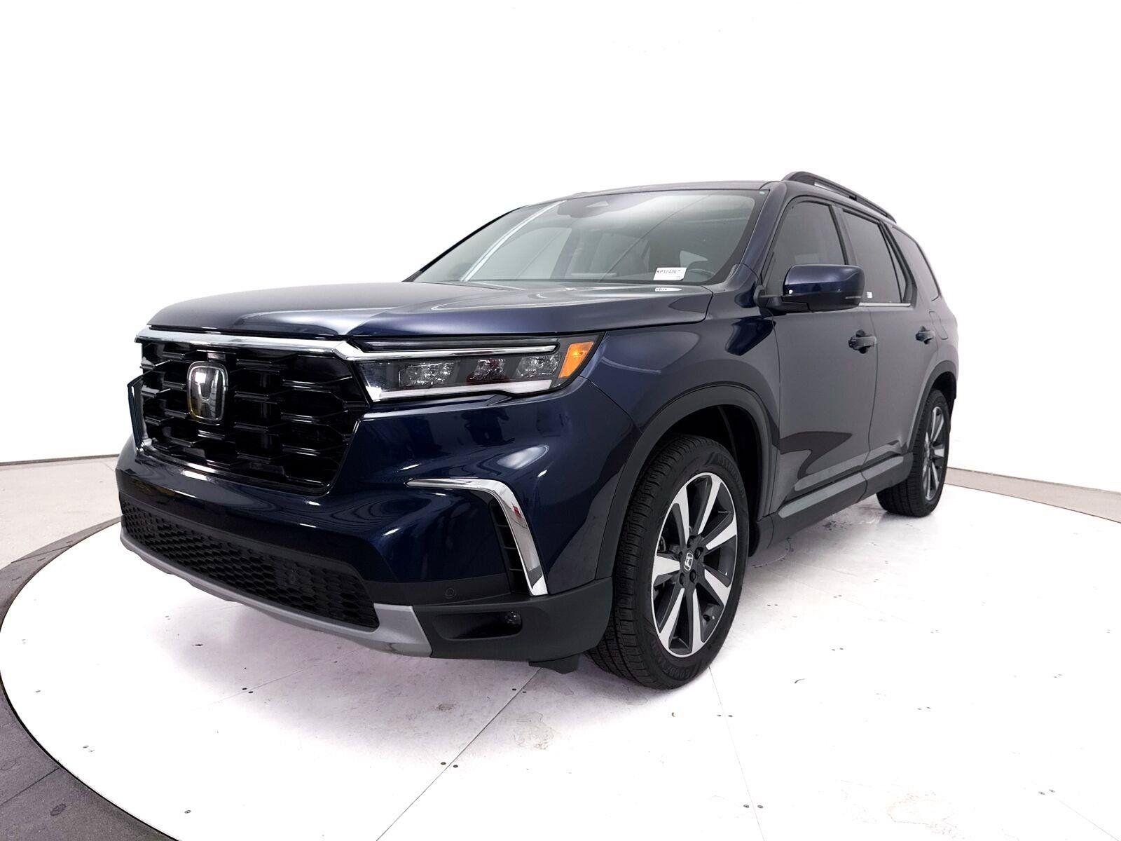 Used 2024 Honda Pilot Touring image 16