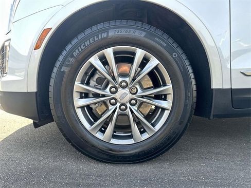 Certified 2022 Cadillac XT5 Premium Luxury image 11