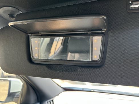 Used 2023 Chevrolet Traverse RS FWD image 35
