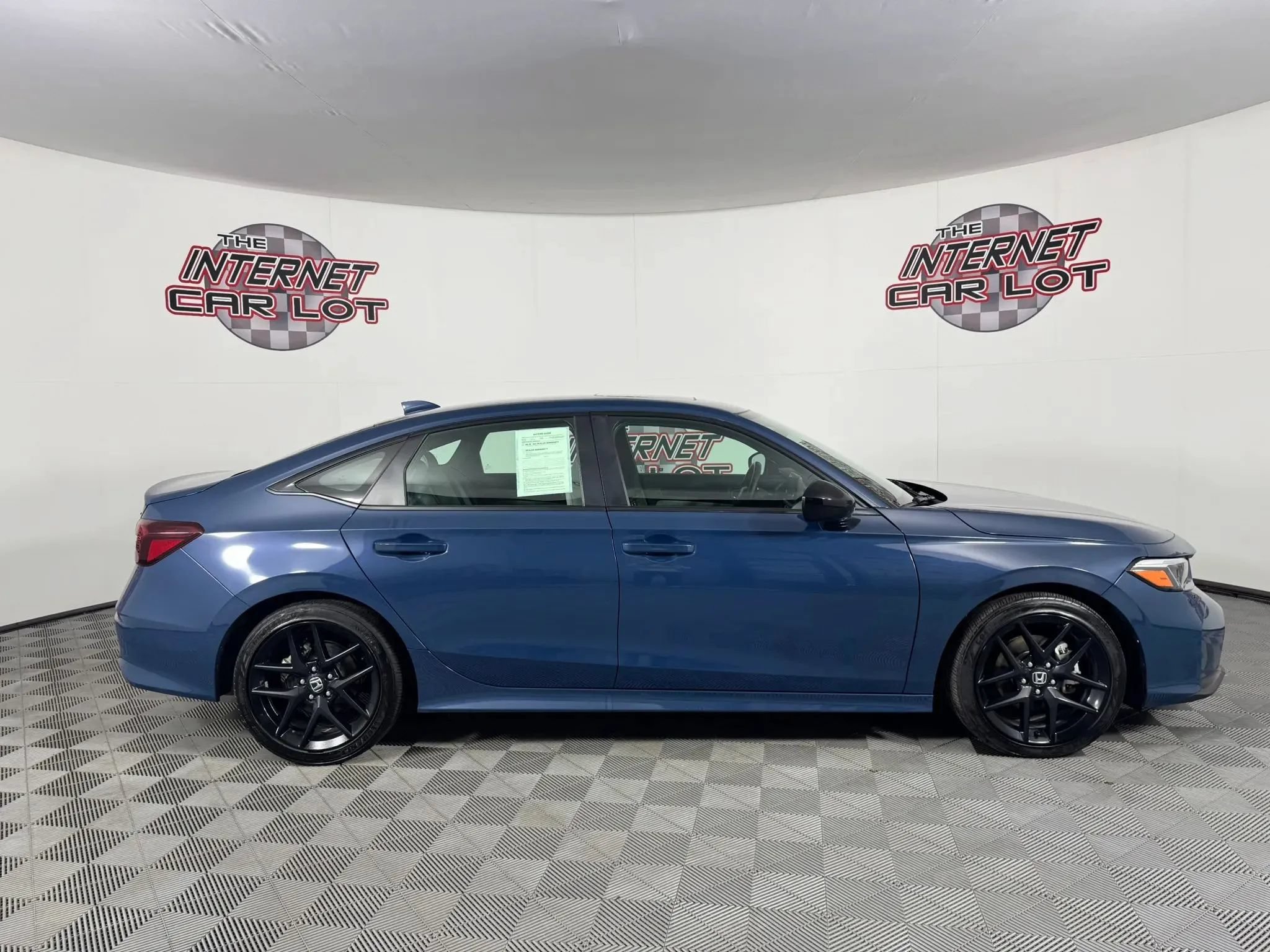 Used 2025 Honda Civic Sport Touring image 8