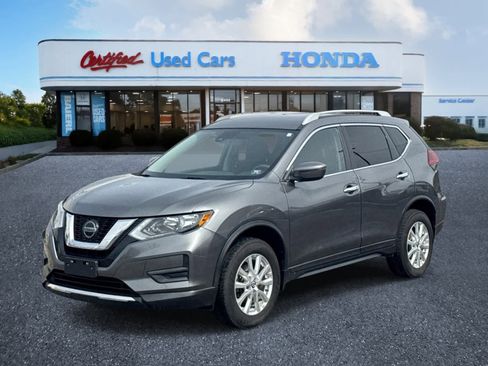 Used 2020 Nissan Rogue SV image 1