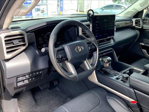 Used 2024 Toyota Tundra Limited AWD/4WD image 17