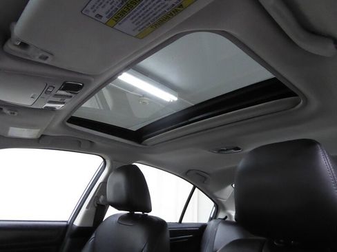 Used 2015 Subaru Legacy 3.6R Limited image 19