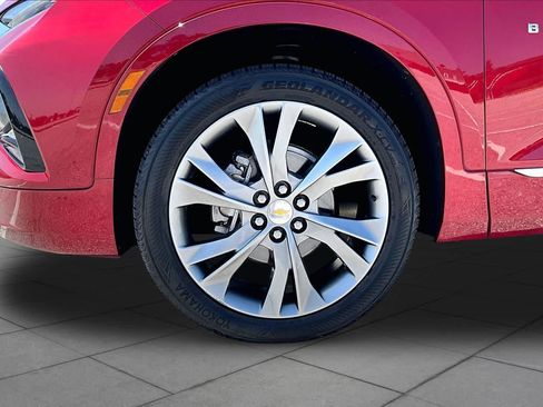 Used 2019 Chevrolet Blazer Premier w/ Sun and Wheels Package FWD image 11