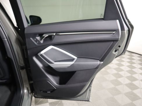 New 2025 Audi Q3 2.0T Premium image 28