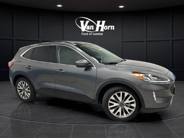 Used 2022 Ford Escape Titanium AWD/4WD image 1