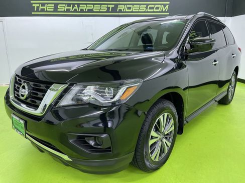 Used 2020 Nissan Pathfinder S image 5