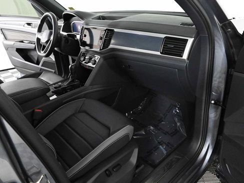 Used 2021 Volkswagen Atlas Cross Sport SEL Premium AWD/4WD image 12