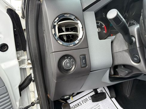 Used 2011 Ford F350 XLT w/ XLT Interior Pkg image 13