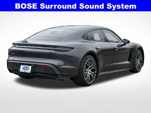 Used 2022 Porsche Taycan image 7