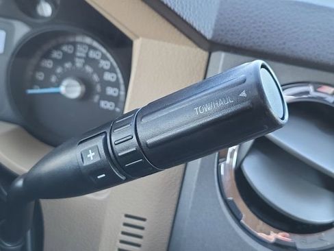 Used 2011 Ford F250 XLT w/ XLT Interior Pkg image 27