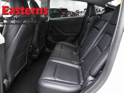 Used 2022 Tesla Model Y Long Range AWD/4WD image 16