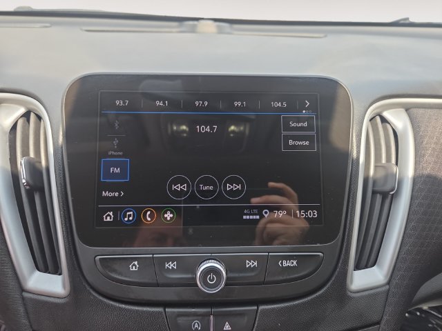 Used 2024 Chevrolet Malibu RS FWD image 23