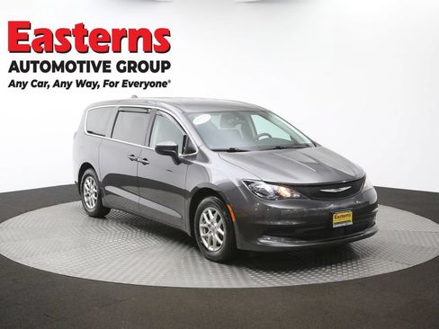 Used 2022 Chrysler Voyager LX FWD image 49