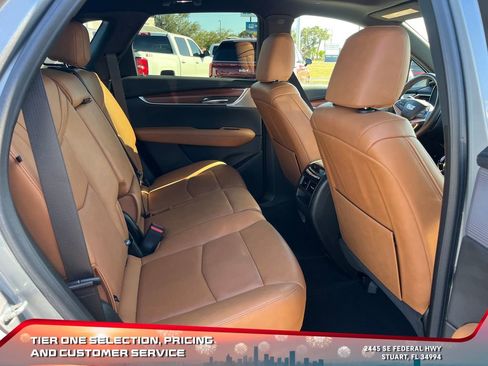 Used 2024 Cadillac XT5 Premium Luxury w/ Technology Package image 17