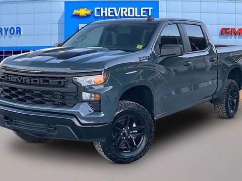 New 2026 Chevrolet Silverado 1500 Custom Trail Boss w/ Dark Appearance Package AWD/4WD image 2