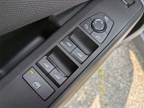 New 2025 BMW X3 xDrive30i w/ Convenience Package image 12