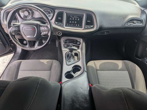 Used 2023 Dodge Challenger SXT RWD image 18