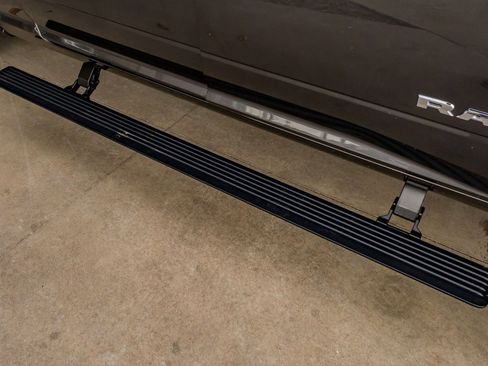 Used 2023 RAM 3500 Limited image 12