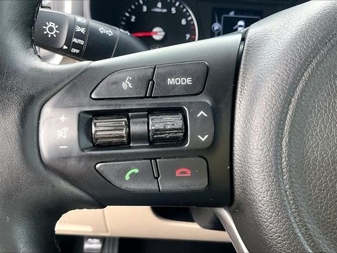 Used 2017 Kia Sorento FWD w/ LX Convenience Package image 23