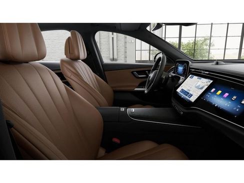 New 2026 Mercedes-Benz E 350 4MATIC Sedan image 4