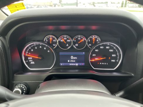 Used 2021 Chevrolet Silverado 1500 LT AWD/4WD image 15