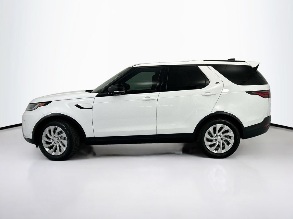 Certified 2025 Land Rover Discovery S AWD/4WD image 8