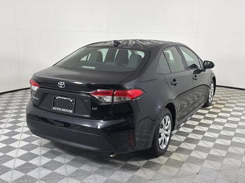 Used 2023 Toyota Corolla LE FWD image 5
