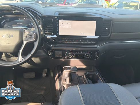 Used 2023 Chevrolet Silverado 1500 ZR2 w/ Technology Package AWD/4WD image 19