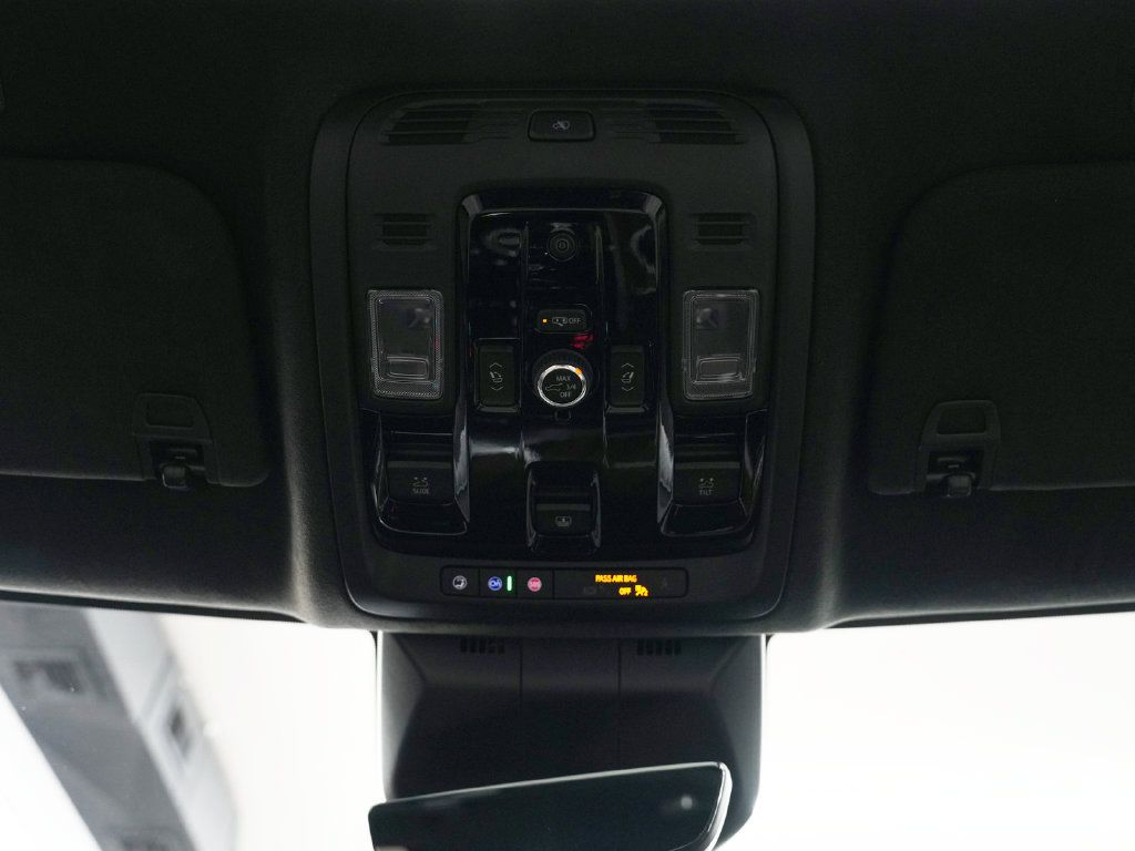 Used 2025 Cadillac Escalade ESV Sport Platinum AWD/4WD image 45