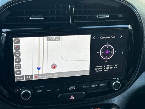 Used 2023 Kia Soul GT-Line FWD image 19