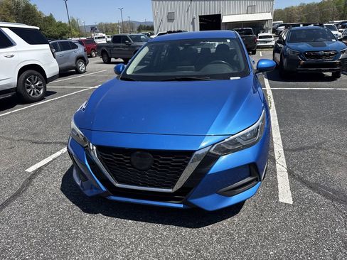 Used 2022 Nissan Sentra SV w/ Lighting Package image 5