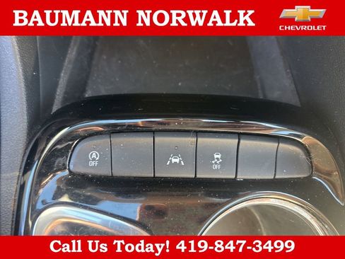 Used 2023 Buick Encore GX Preferred w/ Cold Weather Comfort Package FWD image 29