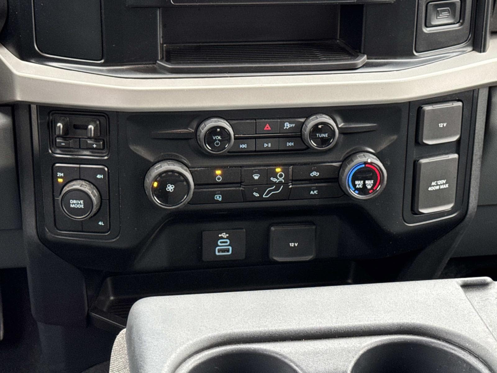 Used 2026 Ford F250 XLT AWD/4WD image 16
