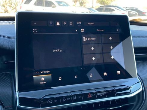 Used 2025 Jeep Compass Trailhawk image 20