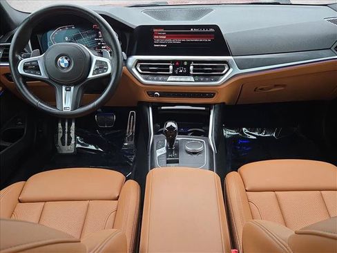 Used 2022 BMW 330i Sedan w/ M Sport Package RWD image 19