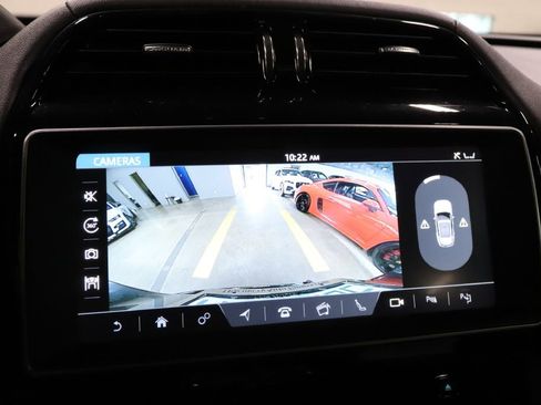 Used 2017 Jaguar F-PACE S image 34