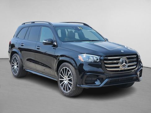 Used 2025 Mercedes-Benz GLS 450 4MATIC image 1