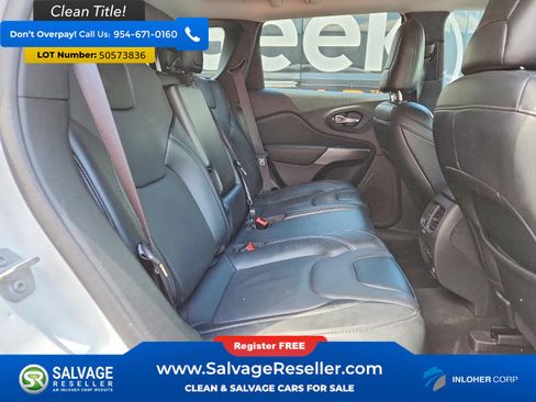 Used 2022 Jeep Cherokee Latitude Lux AWD/4WD image 15