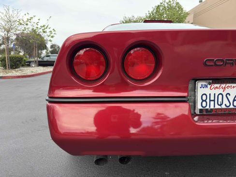 Used 1990 Chevrolet Corvette Coupe image 42