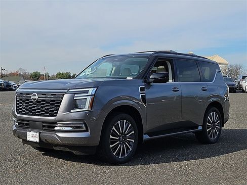New 2025 Nissan Armada Platinum Reserve image 3