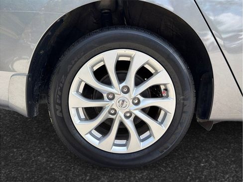 Used 2017 Nissan Sentra SV w/ Style Package image 12