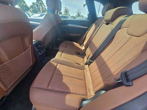 Used 2025 Audi Q5 2.0T Premium w/ Convenience Plus Package image 21